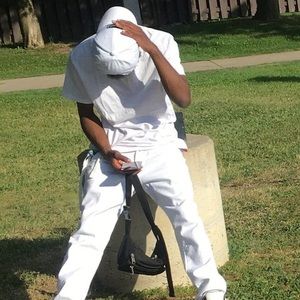 Meet your Posher, Carlos